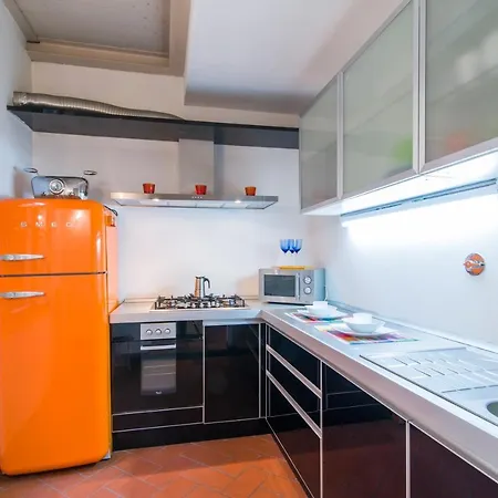 Guesthost - Della Scala Modern フィレンツェ